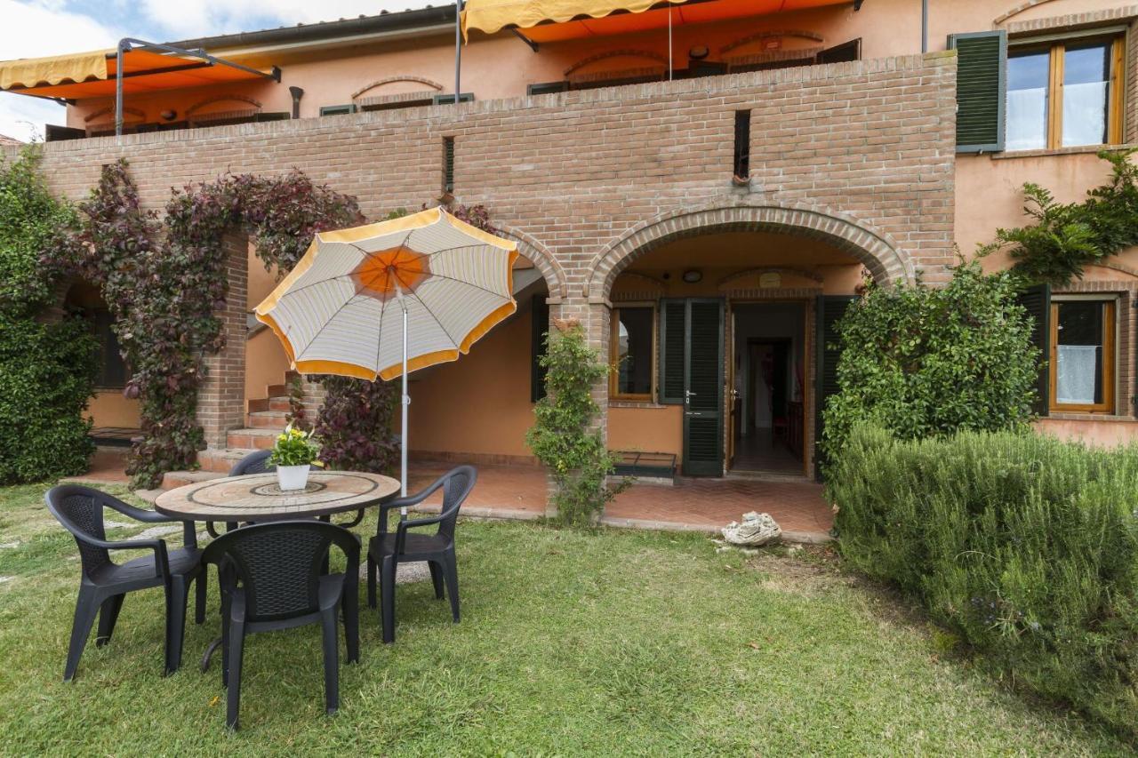 Calanchi Apartments Montaione Luaran gambar